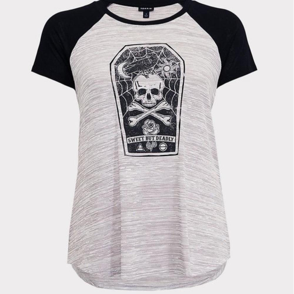 Torrid - SWEET BUT DEADLY RAGLAN TEE - Size1